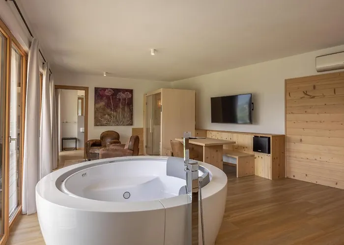 Giallo Dolomiti Wellness 여관