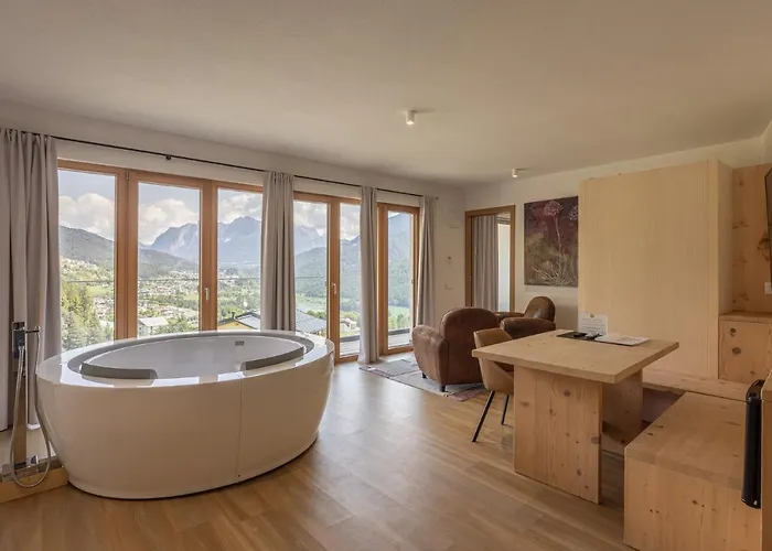 Giallo Dolomiti Wellness * 피에베디카도레
