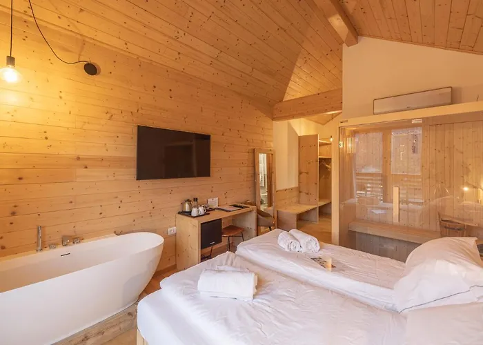 여관 Giallo Dolomiti Wellness *