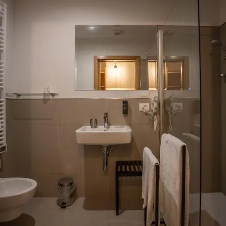 Giallo Dolomiti Wellness Πανδοχείο Pieve di Cadore