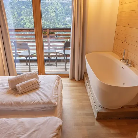 Giallo Dolomiti Wellness Πανδοχείο Pieve di Cadore