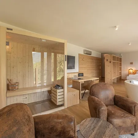 Πανδοχείο Giallo Dolomiti Wellness Pieve di Cadore