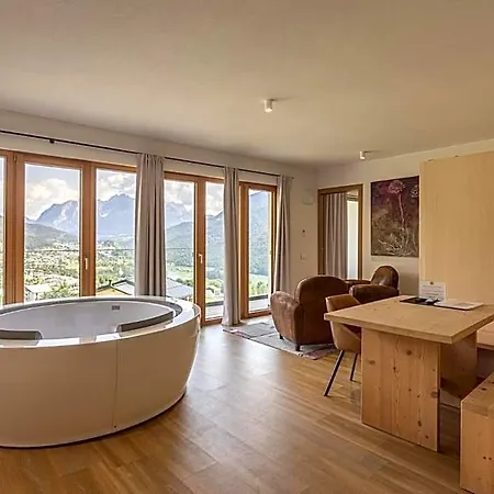 宾馆 Giallo Dolomiti Wellness *