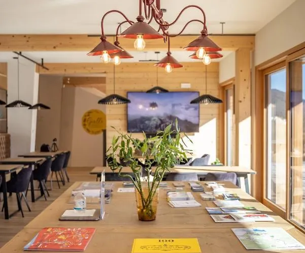 宾馆 Giallo Dolomiti Wellness *