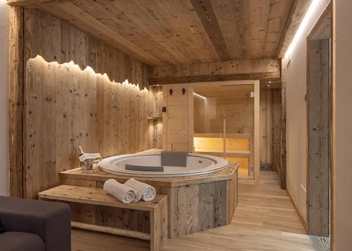 Giallo Dolomiti Wellness פייבה די קדורה