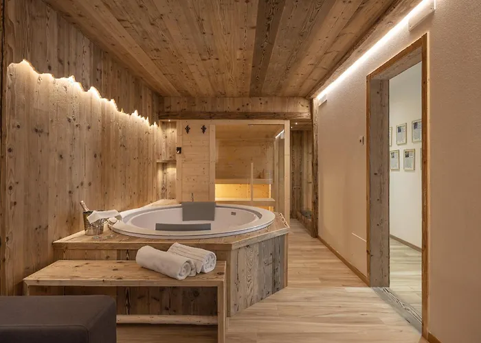 Giallo Dolomiti Wellness